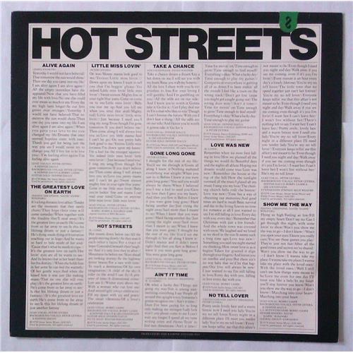Картинка  Виниловые пластинки  Chicago – Hot Streets / CBS 86069 в  Vinyl Play магазин LP и CD   04777 4 