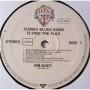 Картинка  Виниловые пластинки  Climax Blues Band – Flying The Flag / WB 56 871 в  Vinyl Play магазин LP и CD   05469 2 