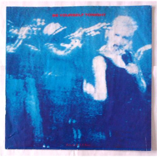 Картинка  Виниловые пластинки  Eurythmics – Be Yourself Tonight / PL 70711 в  Vinyl Play магазин LP и CD   06205 4 