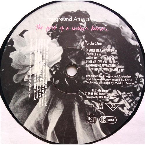 Картинка  Виниловые пластинки  Fairground Attraction – The First Of A Million Kisses / PL 71696 в  Vinyl Play магазин LP и CD   06029 4 