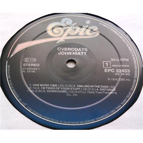 Картинка  Виниловые пластинки  John Hiatt – Overcoats / EPC 32453 в  Vinyl Play магазин LP и CD   06501 2 