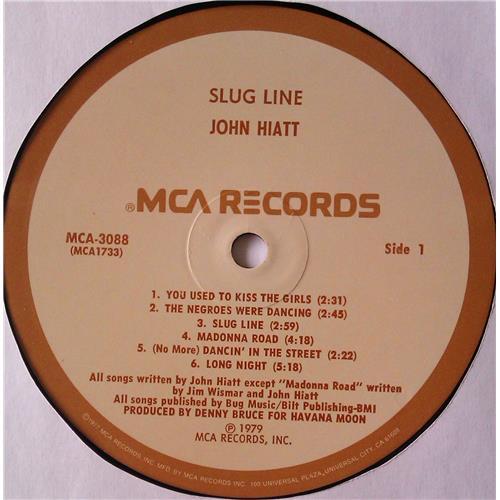  Vinyl records  John Hiatt – Slug Line / MCA-3088 picture in  Vinyl Play магазин LP и CD  04979  3 