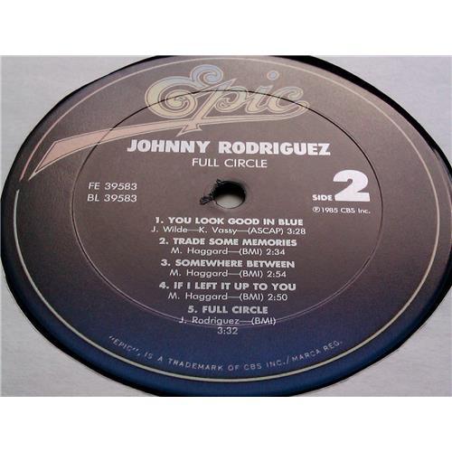 Картинка  Виниловые пластинки  Johnny Rodriguez – Full Circle / FE 39583 в  Vinyl Play магазин LP и CD   06744 3 