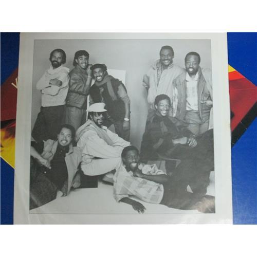  Vinyl records  Kool & The Gang – Emergency / 822 943-1 M-1 picture in  Vinyl Play магазин LP и CD  04053  3 