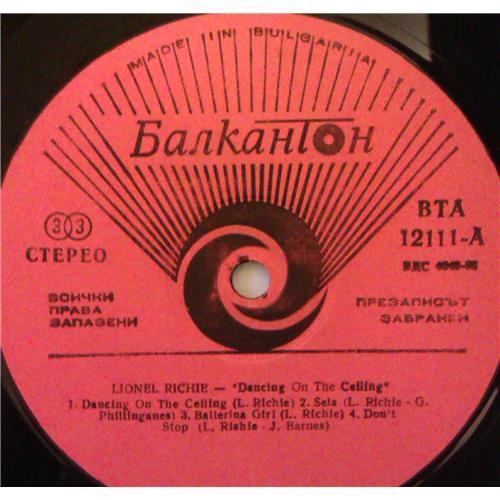 Картинка  Виниловые пластинки  Lionel Richie – Dancing On The Ceiling / BTA 12111 в  Vinyl Play магазин LP и CD   03759 2 