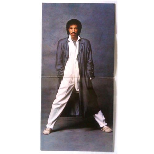 Картинка  Виниловые пластинки  Lionel Richie – Dancing On The Ceiling / ZL72412 в  Vinyl Play магазин LP и CD   04388 1 