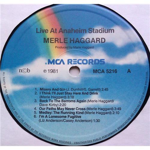 Картинка  Виниловые пластинки  Merle Haggard – Rainbow Stew - Live At Anaheim Stadium / MCA 5216 в  Vinyl Play магазин LP и CD   06235 2 