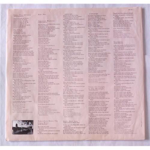  Vinyl records  Robbie Robertson – Robbie Robertson / 924 160-1 picture in  Vinyl Play магазин LP и CD  06502  3 
