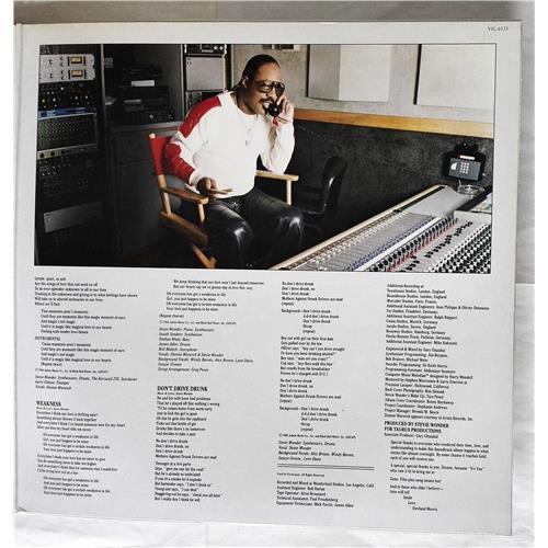  Vinyl records  Stevie Wonder – The Woman In Red (Selections From The Original Motion Picture Soundtrack) / VIL-6133 picture in  Vinyl Play магазин LP и CD  07374  2 
