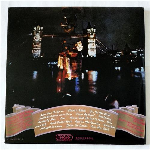 Картинка  Виниловые пластинки  Three Dog Night – Around The World With Three Dog Night / IPP-93081B в  Vinyl Play магазин LP и CD   07653 3 
