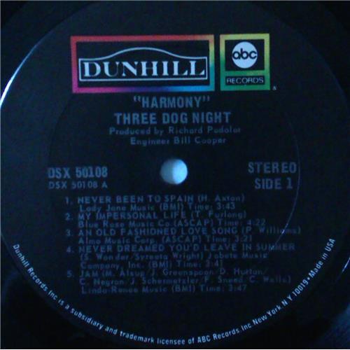 Картинка  Виниловые пластинки  Three Dog Night – Harmony / DSX 50108 в  Vinyl Play магазин LP и CD   04280 2 