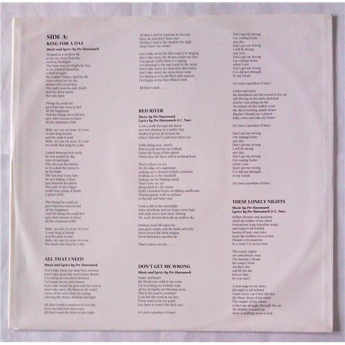 Картинка  Виниловые пластинки  Tomboy – Shadows On The Wall / CBS 463133 1 в  Vinyl Play магазин LP и CD   06017 2 