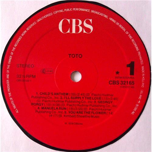 Картинка  Виниловые пластинки  Toto – Toto / CBS 32165 в  Vinyl Play магазин LP и CD   04902 4 