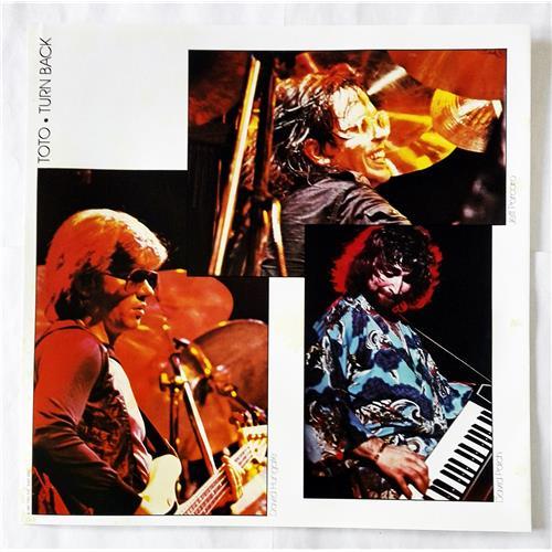 Картинка  Виниловые пластинки  Toto – Turn Back / 25AP 2000 в  Vinyl Play магазин LP и CD   07605 3 