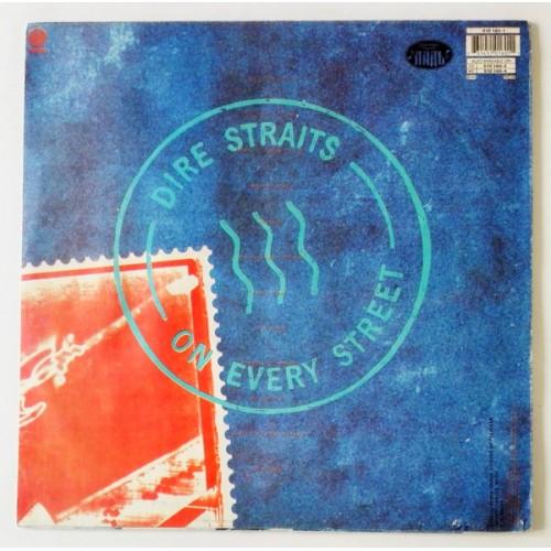Картинка  Виниловые пластинки  Dire Straits – On Every Street / 510 160-1 в  Vinyl Play магазин LP и CD   10117 3 
