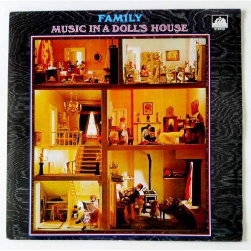  Виниловые пластинки  Family – Music In A Doll's House / SEE 100 в Vinyl Play магазин LP и CD  10332 