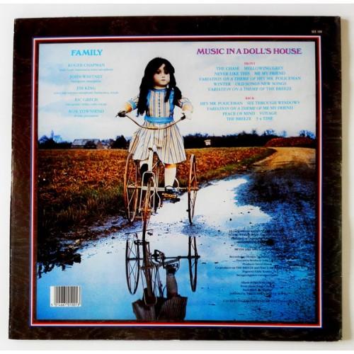 Картинка  Виниловые пластинки  Family – Music In A Doll's House / SEE 100 в  Vinyl Play магазин LP и CD   10332 6 