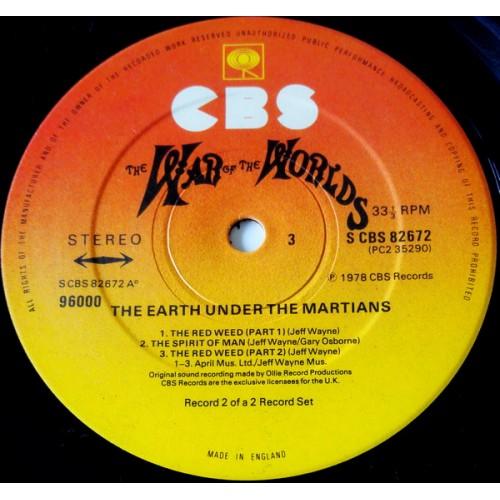 Картинка  Виниловые пластинки  Jeff Wayne – Jeff Wayne's Musical Version Of The War Of The Worlds / CBS 96000 в  Vinyl Play магазин LP и CD   09899 2 