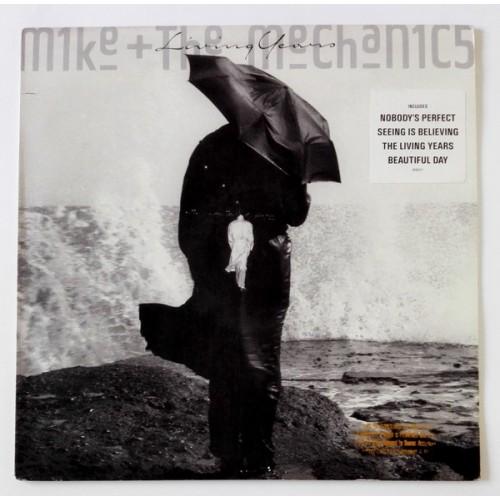  Виниловые пластинки  Mike & The Mechanics – Living Years / 81923-1 в Vinyl Play магазин LP и CD  10438 