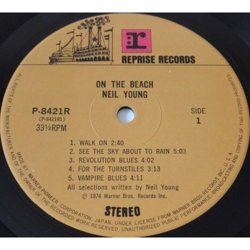 Картинка  Виниловые пластинки  Neil Young – On The Beach / P-8421R в  Vinyl Play магазин LP и CD   09680 3 