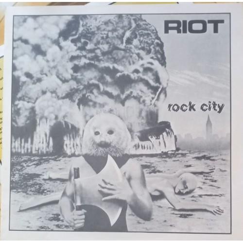  Vinyl records  Riot – Rock City / VIP-6510 picture in  Vinyl Play магазин LP и CD  01549  2 