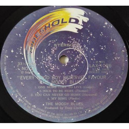 Картинка  Виниловые пластинки  The Moody Blues – Every Good Boy Deserves Favour / LAX 1026 в  Vinyl Play магазин LP и CD   10277 7 